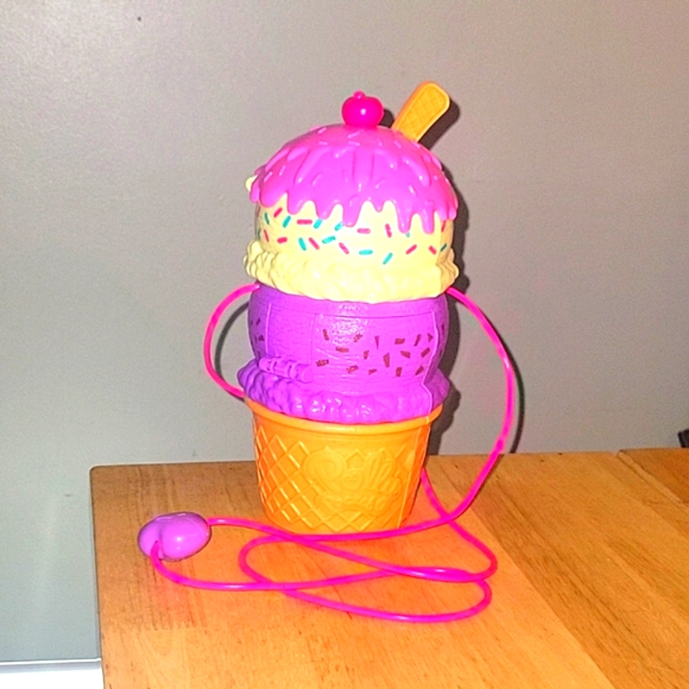 Polly Pocket 2-in-1 Travel Toy Playset, Spin 'N Surprise Ice Cream Cone